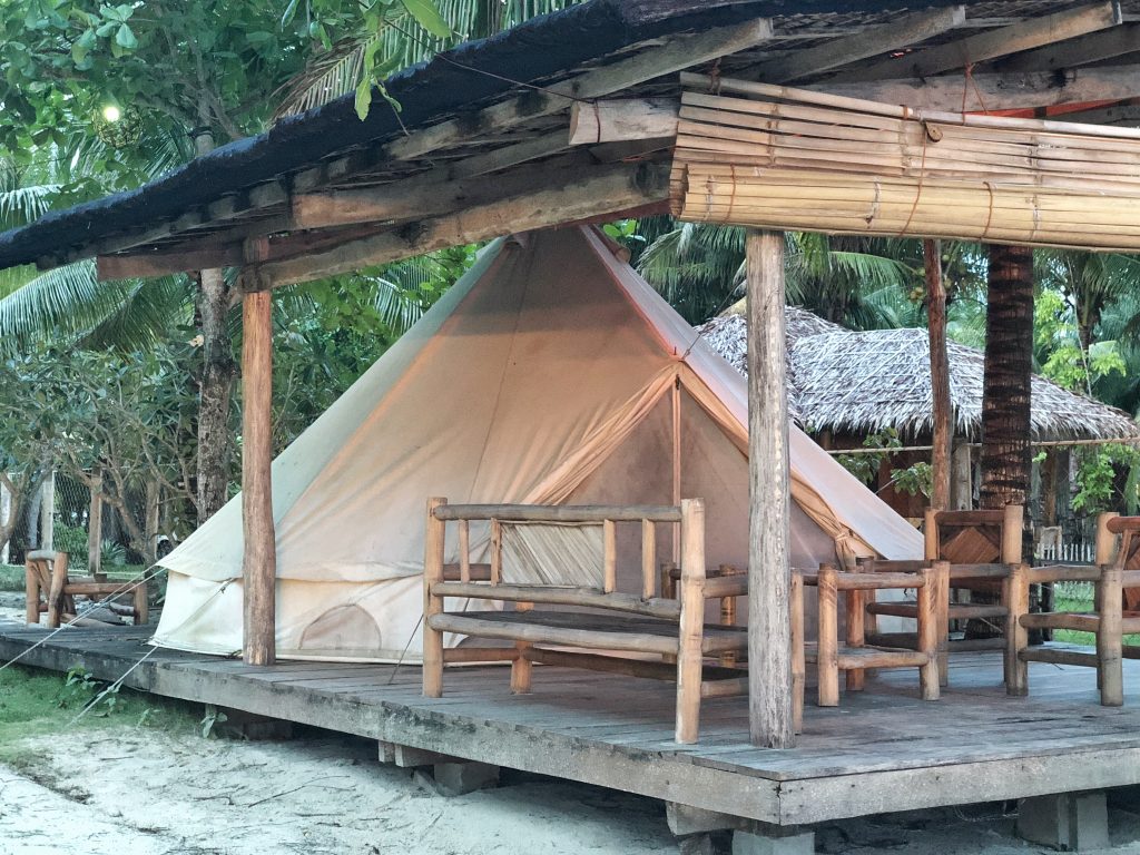 Hostel-Recommendation-when-travelling-to-Siquijor-–-Glamping-Siquijor-1024x768