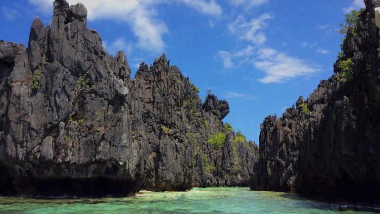 palawan-el-nido-island-hopping-tour-c_f0c1d7b251a2d6b4e28440ff21c36220eb0e35fb